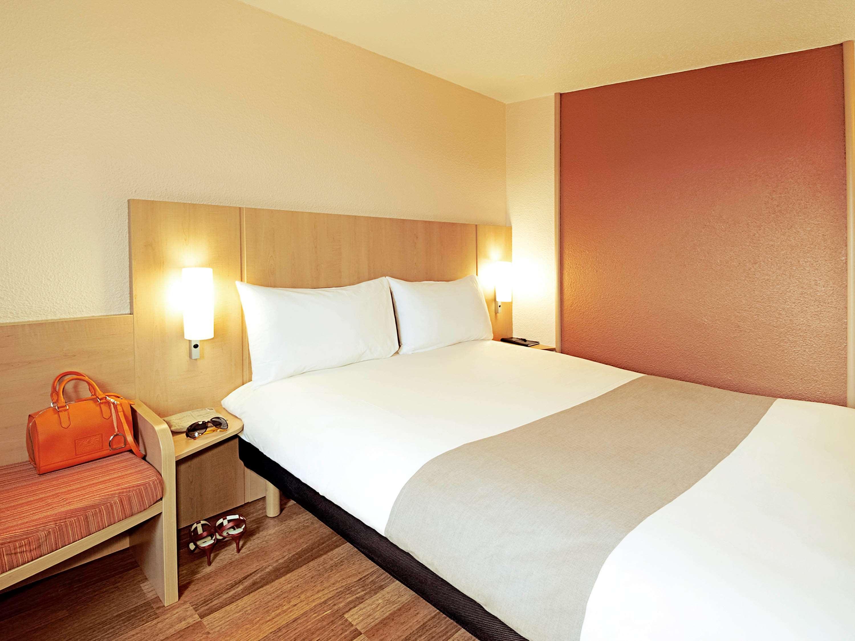 Ibis Lille Centre Gares Exterior foto